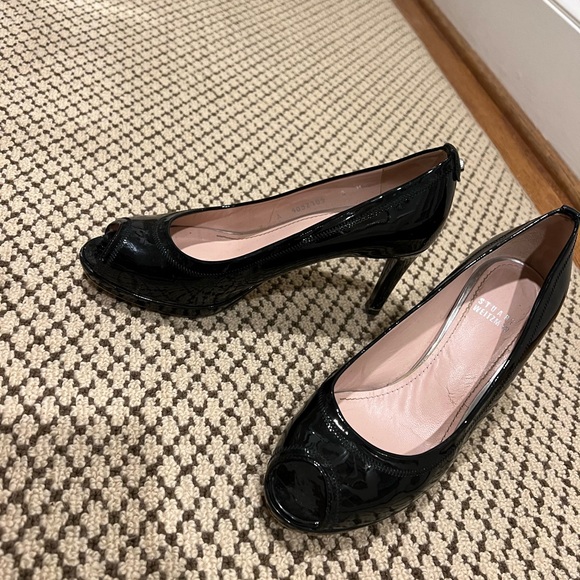 Stuart Weitzman black patent Size 8 open toed pump. Perfect condition. 3” heel - Picture 4 of 4